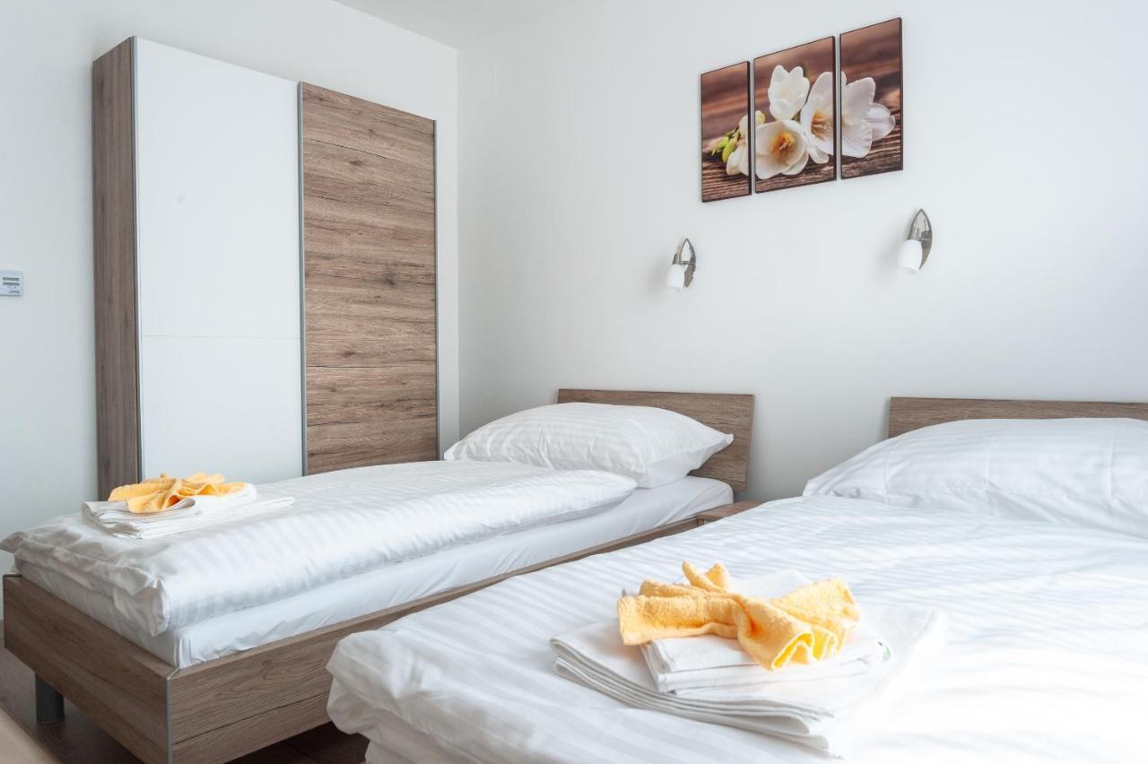 Vivien Szallo Szeged Ngoại thất bức ảnh